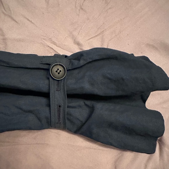 Designed trench coat - Picture 3 of 16